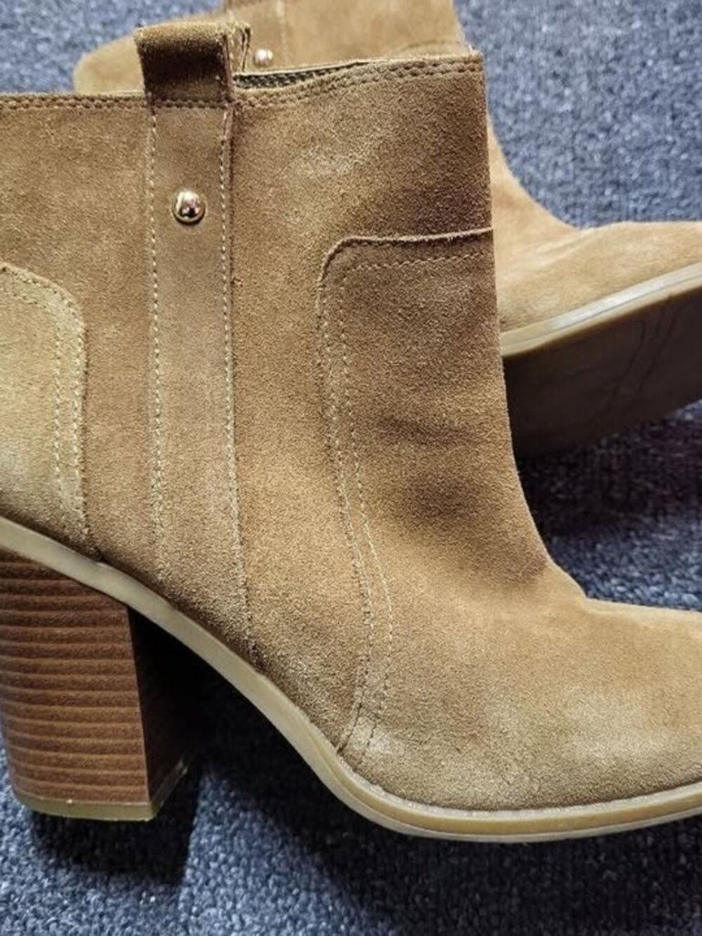 Nine West Women's Suede Ankle Boot - Size 8M - Great condition
